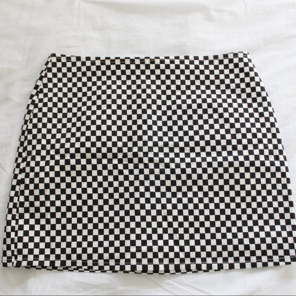 Check board mini skirt with zipper on the back